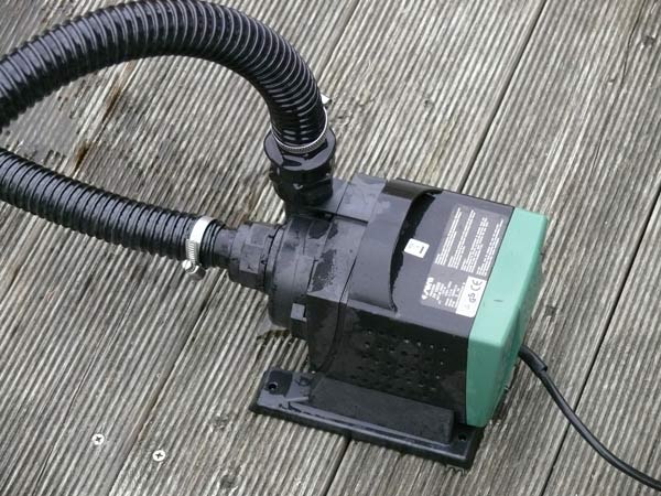 Skimmerpumpe mit Schlauch